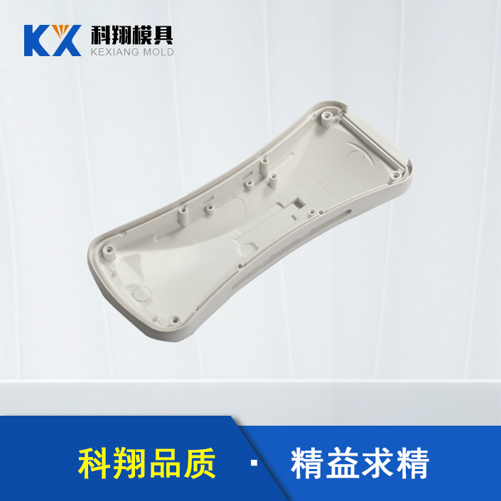 塑膠模具模頭十分重要，注塑模具模頭應該怎么安裝？